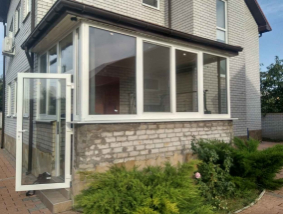 Пластиковые двери Rehau Пластиковые двери Rehau в Днепре